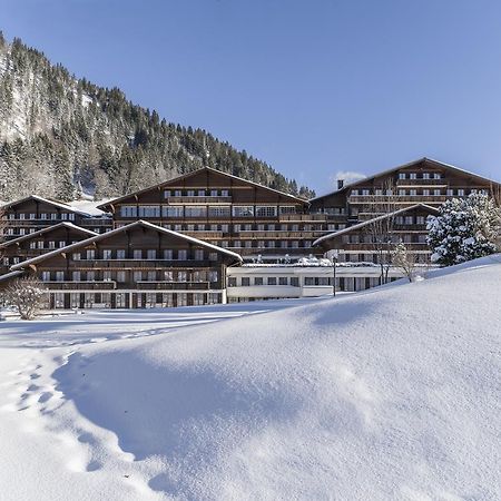 Huus Gstaad Hotell Saanen Eksteriør bilde
