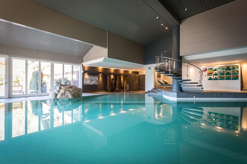 Huus Gstaad Hotell Saanen Eksteriør bilde
