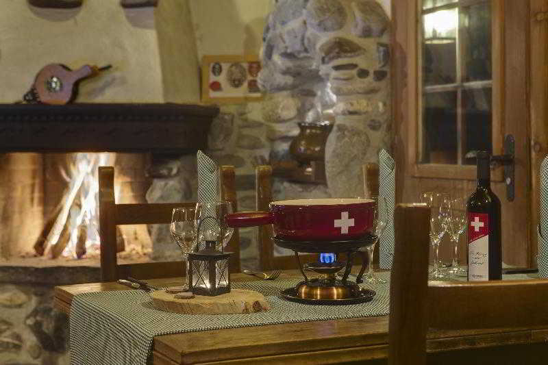 Huus Gstaad Hotell Saanen Eksteriør bilde